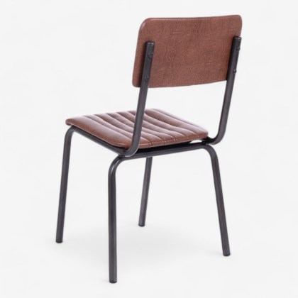 Victor P_5070-Photoroom